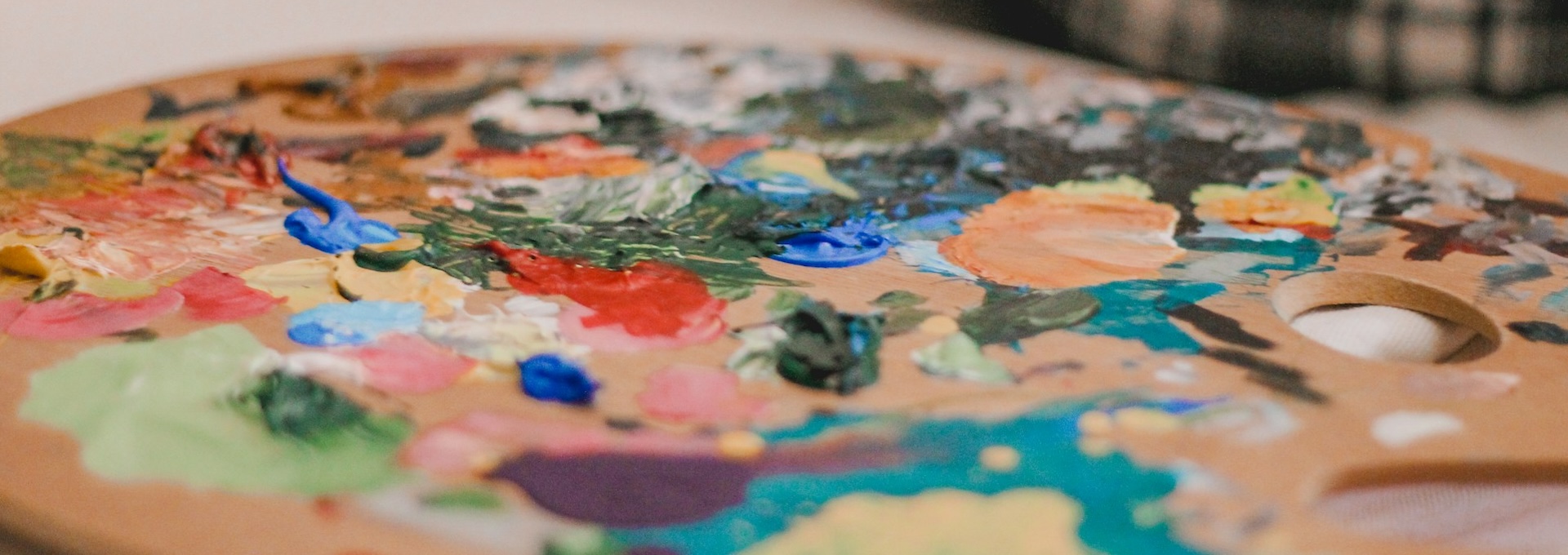 Kunstschaffende_1920x680_unsplash