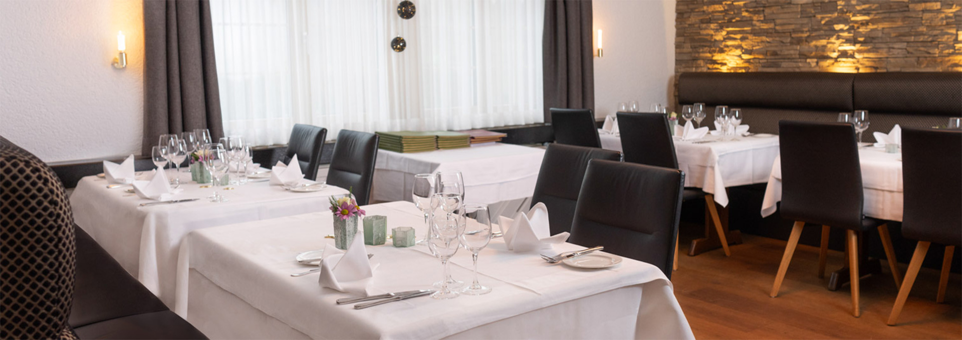 Hotel-Restaurant zum Kreuz Hotel-Restaurant zum Kreuz